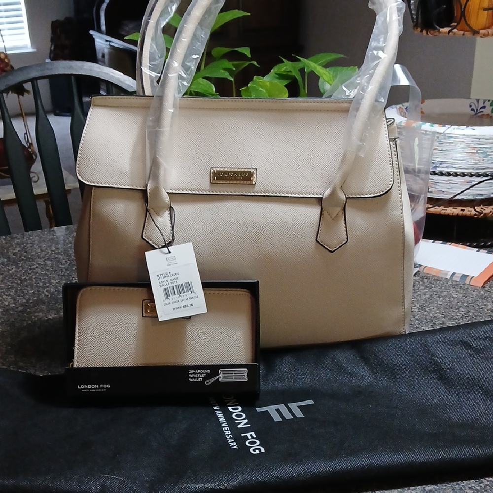 London Fog Beige Women's Bag and Wallet Set